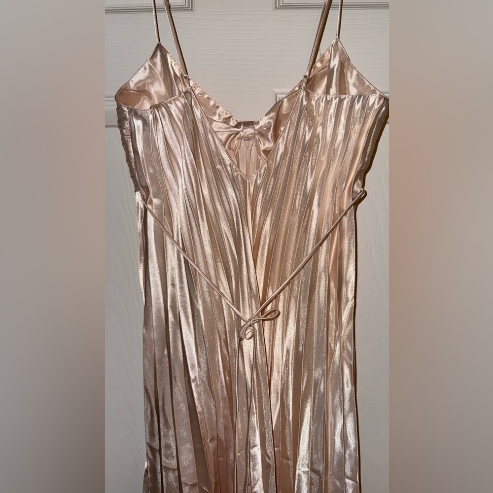 Elegant Metallic Pleated Maxi Dress, BEAUTIFUL, SP, Vintage - Picture 4 of 8